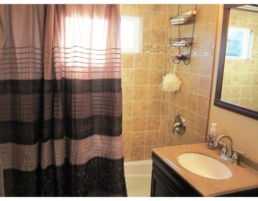 322 Abbott St, Springfield, MA 01118 photo 8
