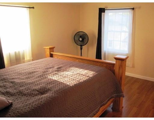 322 Abbott St, Springfield, MA 01118 photo 7
