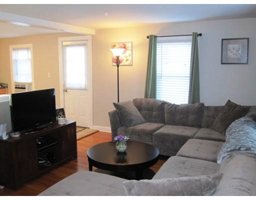 322 Abbott St, Springfield, MA 01118 photo 3