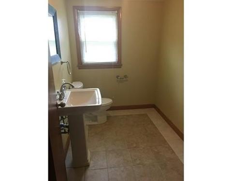 94 Apthorp St, Worcester, MA 01606 photo 10