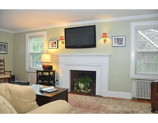 35 Centre Ln, Milton, MA 02186 photo 4