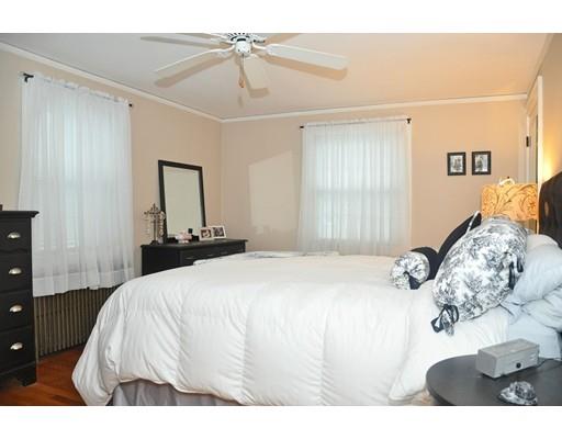 35 Centre Ln, Milton, MA 02186 photo 12