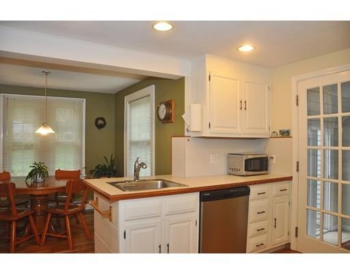 35 Centre Ln, Milton, MA 02186 photo 8