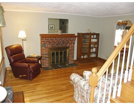 26 Sunset Dr, Beverly, MA 01915 photo 9