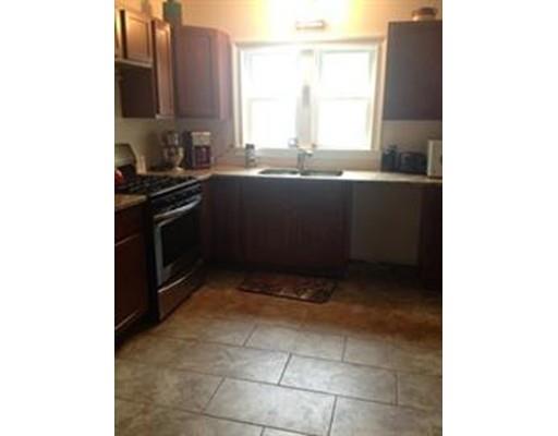 104 Belvidere St, Springfield, MA 01108 photo 2
