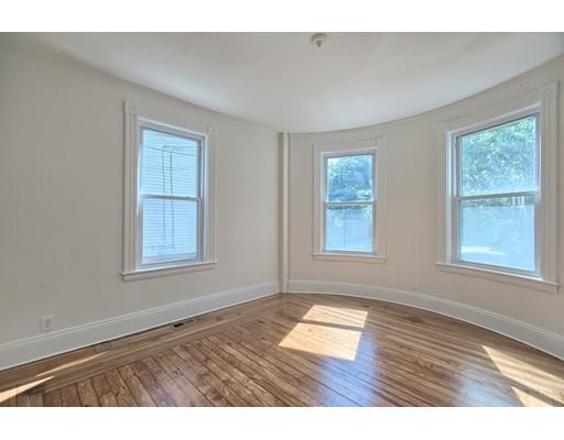 40 Cherry St, Lynn, MA 01902 photo 12