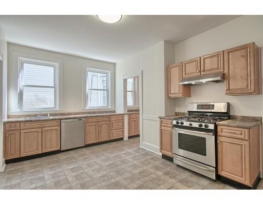 40 Cherry St, Lynn, MA 01902 photo 4