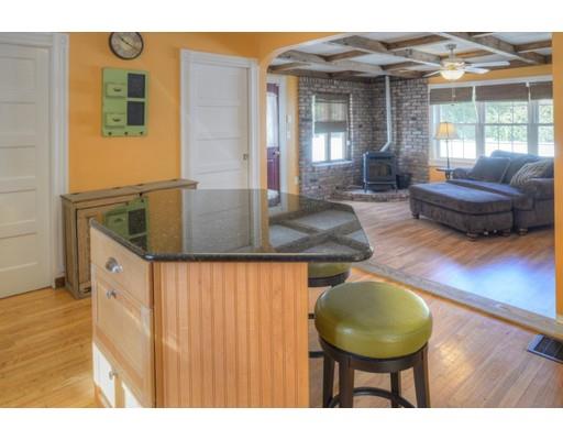 11 Lawrence St, Danvers, MA 01923 photo 7