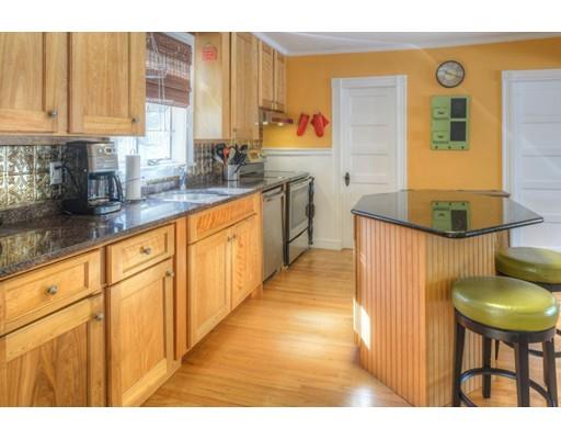 11 Lawrence St, Danvers, MA 01923 photo 6
