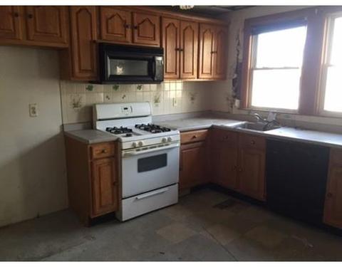 91 Barnaby St, Fall River, MA 02720 photo 4