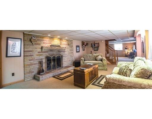 78 Chalmers St, Springfield, MA 01118 photo 18