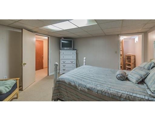 78 Chalmers St, Springfield, MA 01118 photo 22