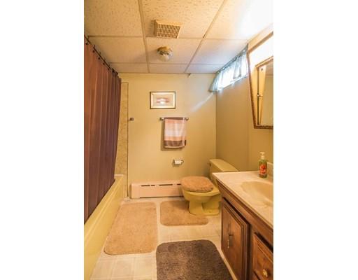78 Chalmers St, Springfield, MA 01118 photo 24