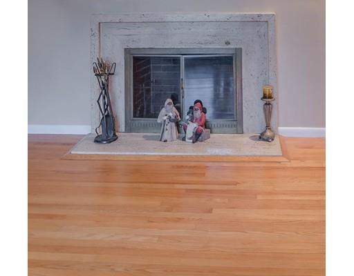 78 Chalmers St, Springfield, MA 01118 photo 12