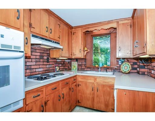 18 Temple St, Reading, MA 01867 photo 8