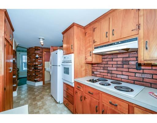 18 Temple St, Reading, MA 01867 photo 9