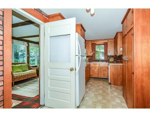 18 Temple St, Reading, MA 01867 photo 10