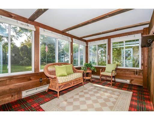 18 Temple St, Reading, MA 01867 photo 12
