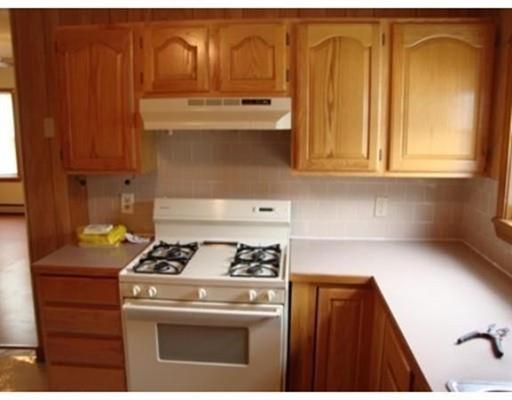 552 Alden St, Fall River, MA 02723 photo 12