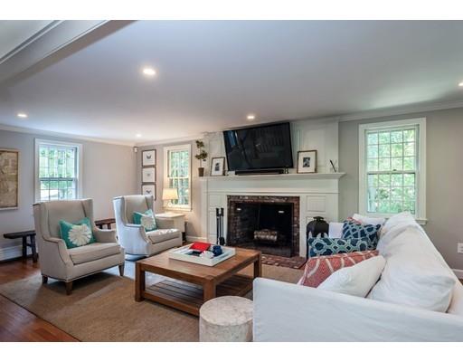 9 Flintlock Cir, Hingham, MA 02043 photo 4