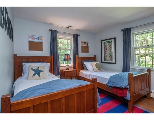 9 Flintlock Cir, Hingham, MA 02043 photo 16