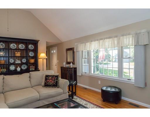 76 Statice Ln, Hyannis, MA 02601 photo 13