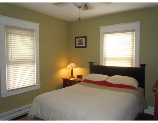 18 Call St, Chicopee, MA 01013 photo 11