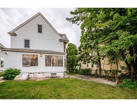 270 White St, Springfield, MA 01108 photo 4