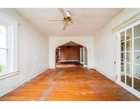 270 White St, Springfield, MA 01108 photo 5