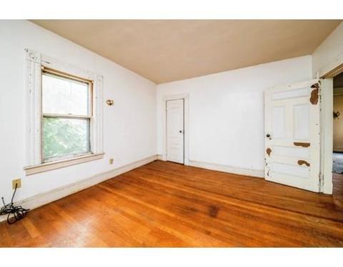 270 White St, Springfield, MA 01108 photo 11