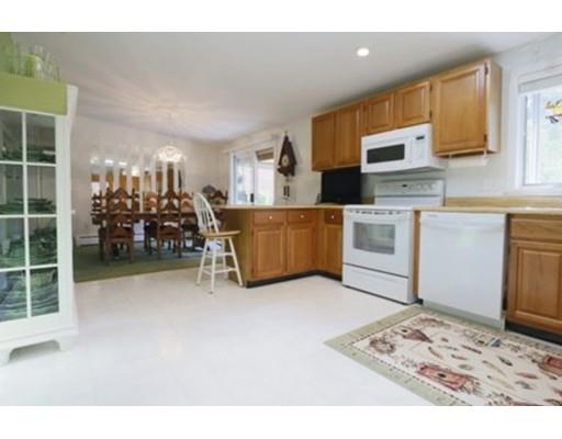 14 Twin St, Windham, NH 03087 photo 5