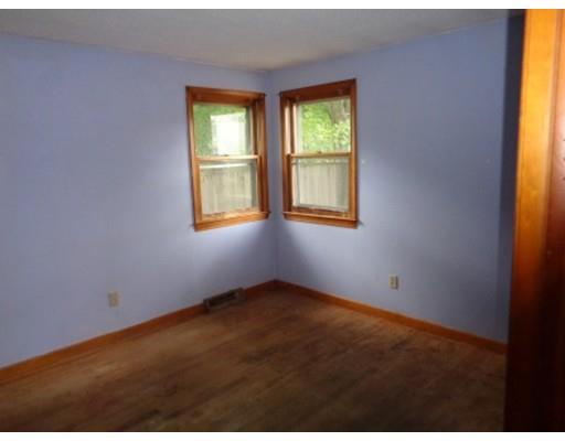 431 Britton, Chicopee, MA 01020 photo 10
