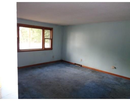 431 Britton, Chicopee, MA 01020 photo 5