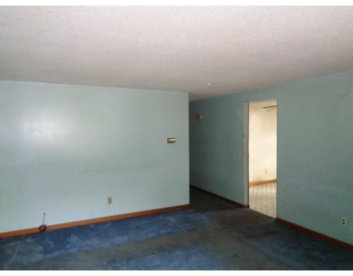 431 Britton, Chicopee, MA 01020 photo 6
