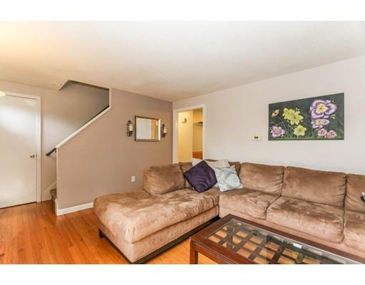 199 Keddy St, Springfield, MA 01109 photo 6