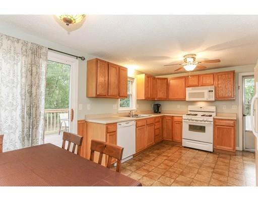 199 Keddy St, Springfield, MA 01109 photo 13