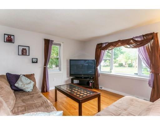 199 Keddy St, Springfield, MA 01109 photo 9