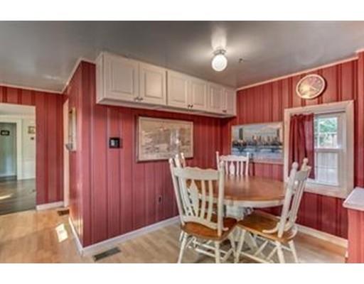 9 Charnock St, Beverly, MA 01915 photo 6