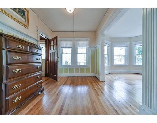 20 Walnut St, Everett, MA 02149 photo 4
