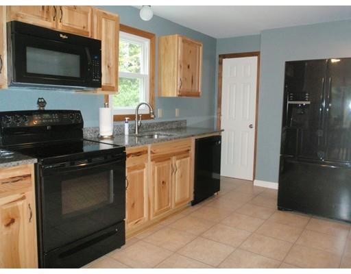 28 Apache Rd, Hubbardston, MA 01452 photo 6