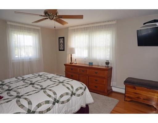 44 Oliver St, Easthampton, MA 01027 photo 23