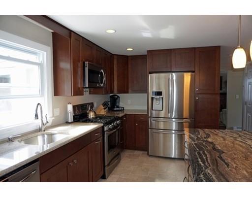44 Oliver St, Easthampton, MA 01027 photo 8