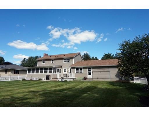 44 Oliver St, Easthampton, MA 01027 photo 3