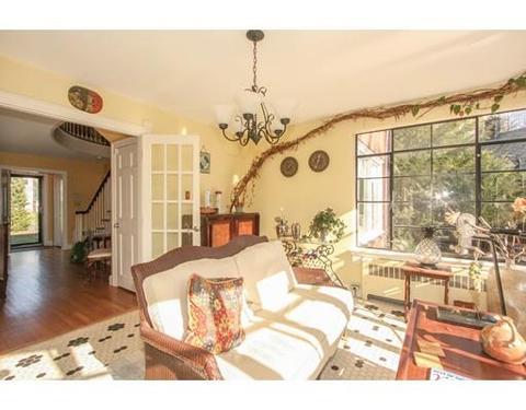 314 Longhill, Springfield, MA 01108 photo 16