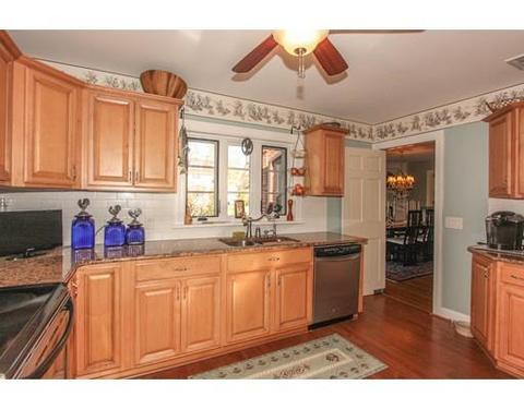 314 Longhill, Springfield, MA 01108 photo 13