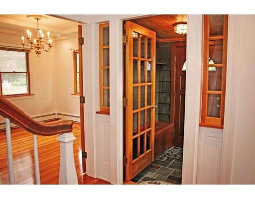 5 Laurel Ct, Marblehead, MA 01945 photo 4