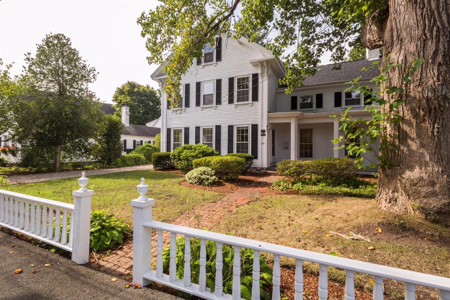 490 Main St, Barnstable, MA 02632 photo 3