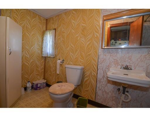 21 Elm St, Upton, MA 01568 photo 7