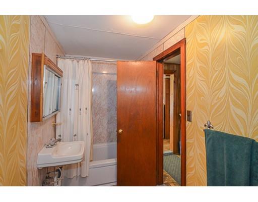 21 Elm St, Upton, MA 01568 photo 8