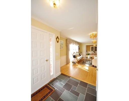 1 Cindy Ln, Maynard, MA 01754 photo 3